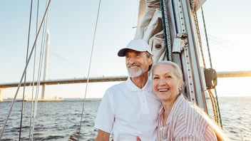 Couple-on-yacht-16-9-600